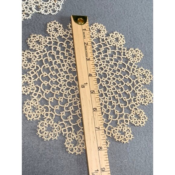 Set Of 2 Handmade Vintage Crochet Tatted Doilies 8-Inch Diameter - Picture 5 of 5